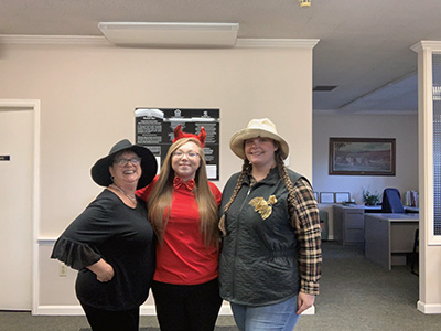 Rosann, Autumn, Macie Wearing Halloween Costumes